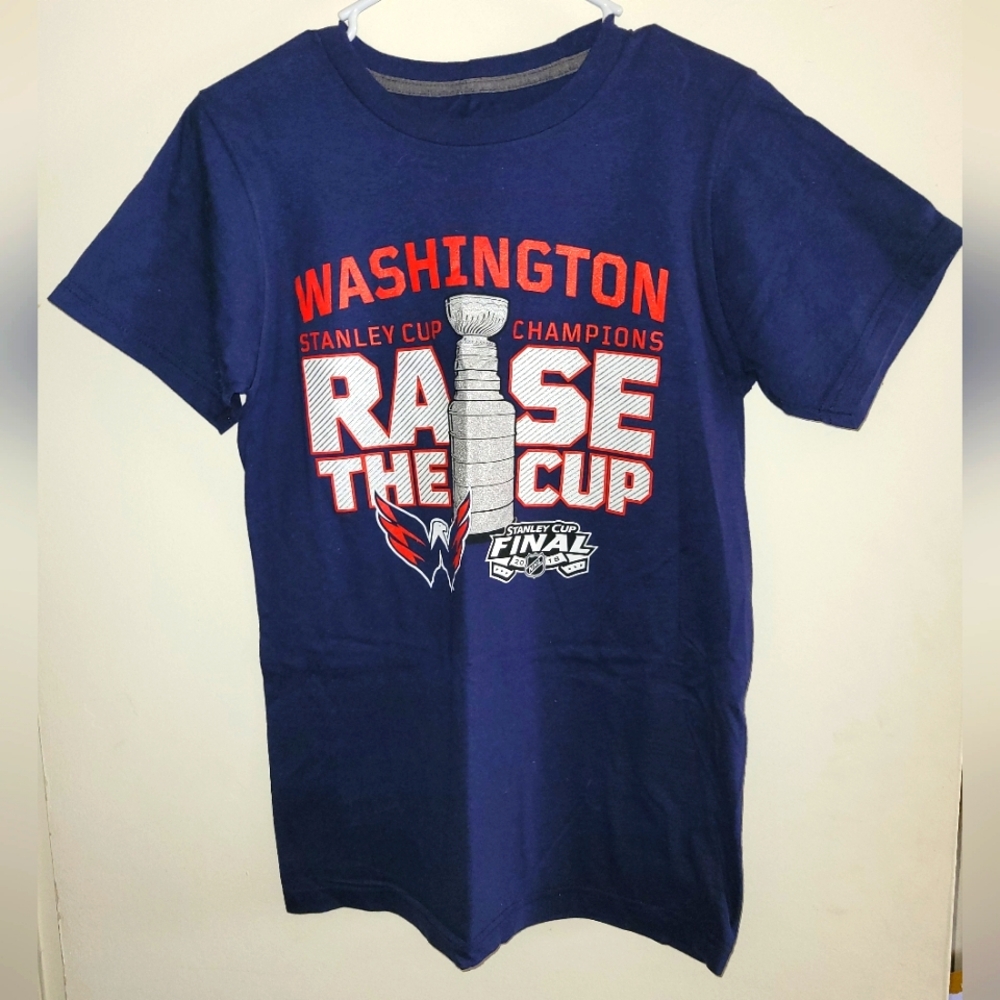 2 for $25 ‼️ Fanatics Washington Capitals 2018 Stanley Cup Graphic Tee Unisex